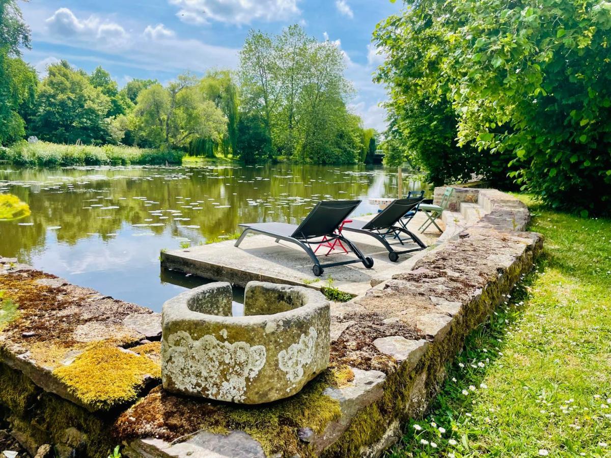 Le Moulin De Bury, Maison De Campagne Au Bord De La Riviere A 13 Kms Au Sud De Rennes Chavagne Esterno foto